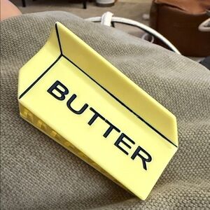 Larissa Loden Yellow Butter Hair Clip